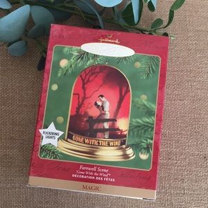 NIB Vintage 2001 Farewell Scene GWTW Hallmark Keepsake Ornament